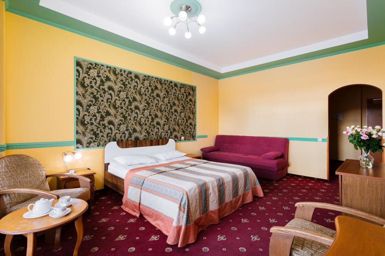Tiso Apart Hotel Kiev Exteriör bild