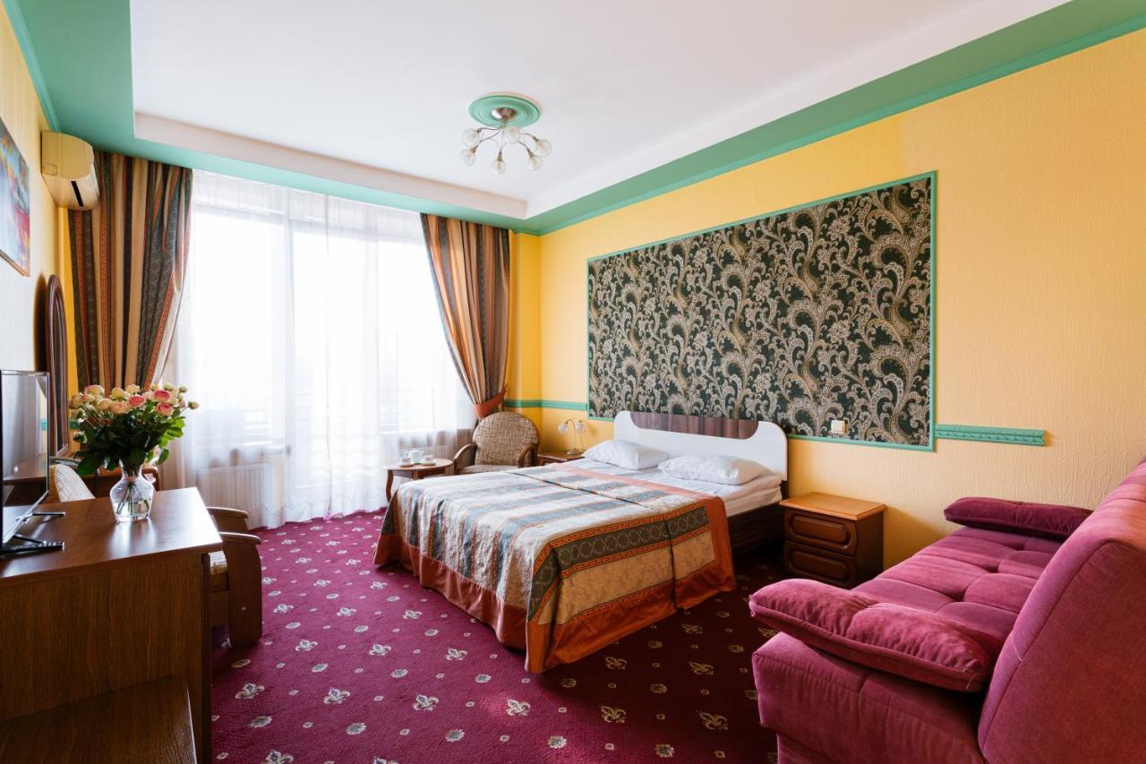 Tiso Apart Hotel Kiev Exteriör bild