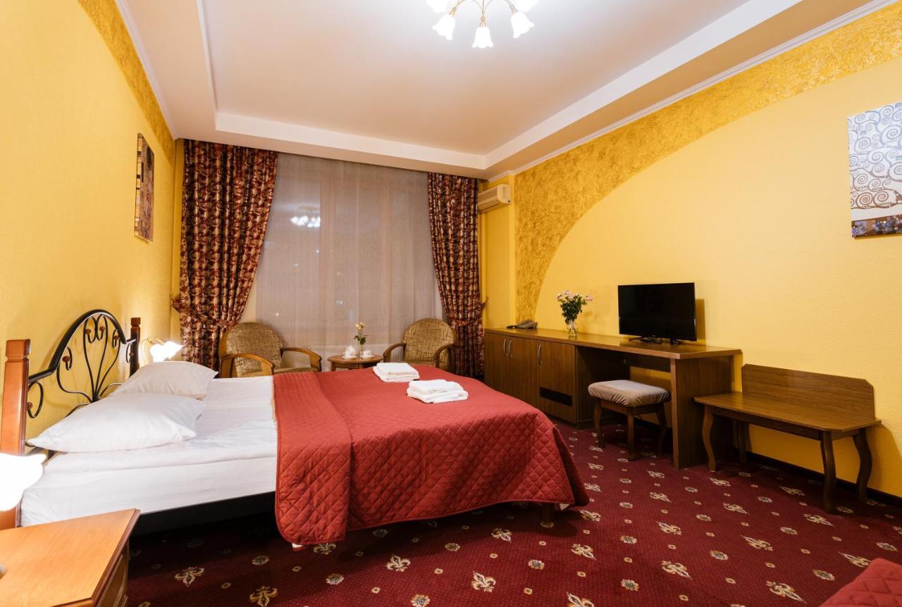Tiso Apart Hotel Kiev Exteriör bild